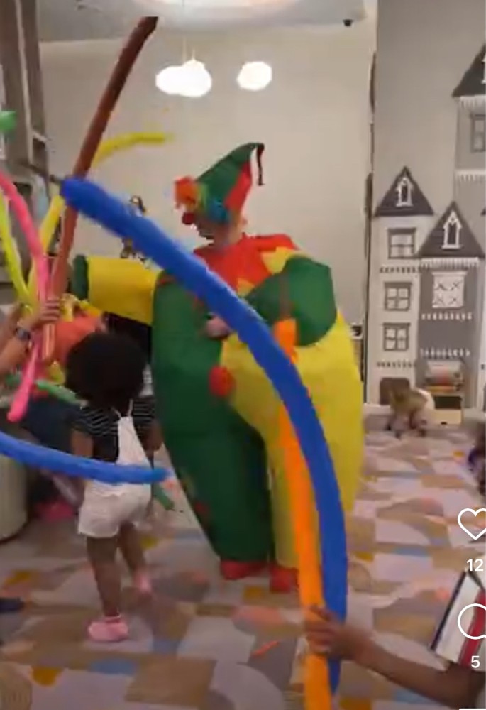 77028669crazy birthday party - 11
