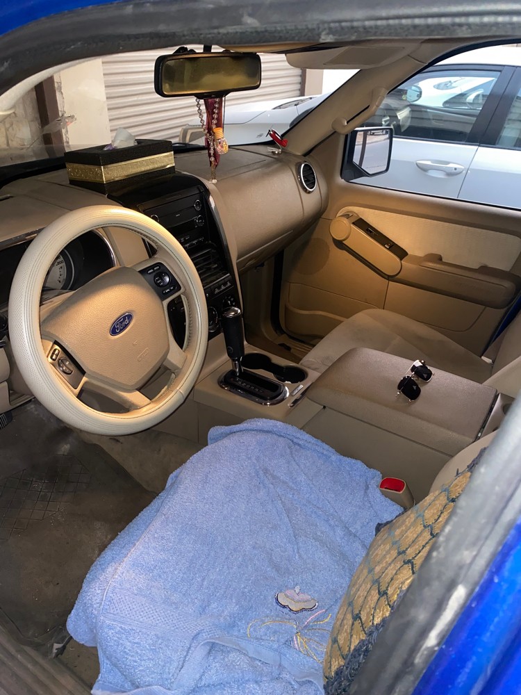 Ford Explorer 2010 - 8