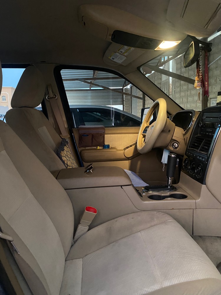 Ford Explorer 2010 - 9