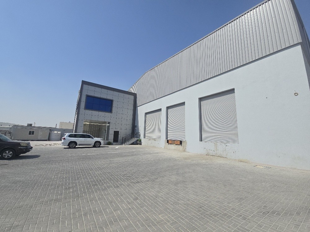 For sale: Food warehouse area of - 2