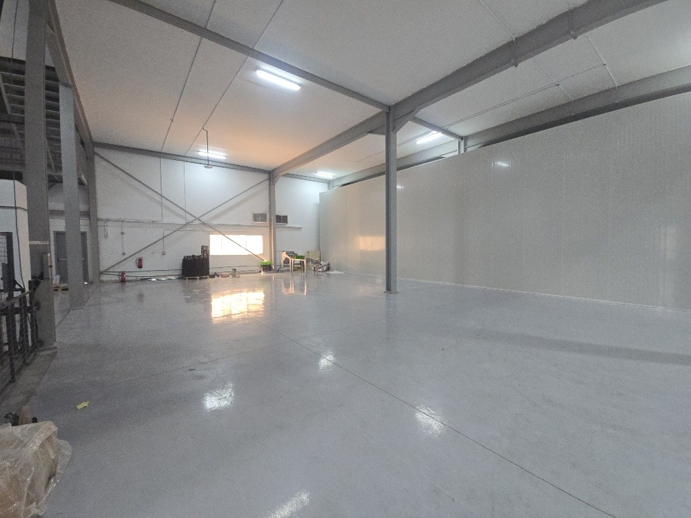 For sale: Food warehouse area of - 5