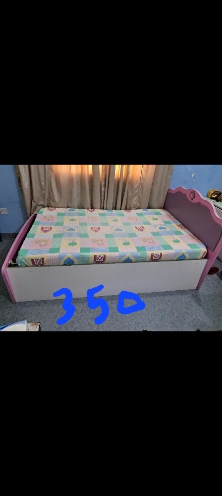 مجلس و سرير و طاولة طعام و كراسى - 4