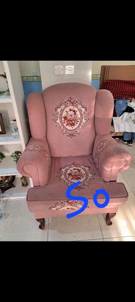 مجلس و سرير و طاولة طعام و كراسى - 3