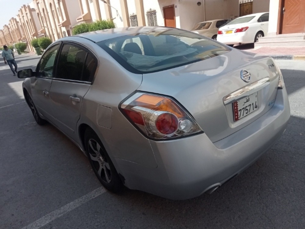 Nissan - 1