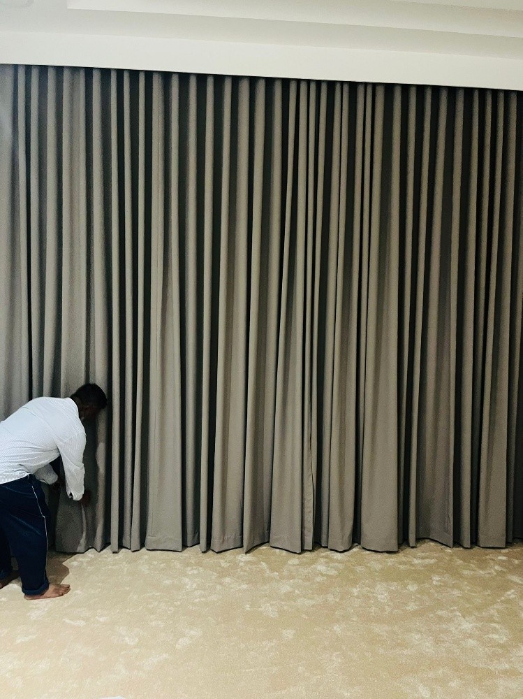 Arabic Majlis curtains and carpet - 5