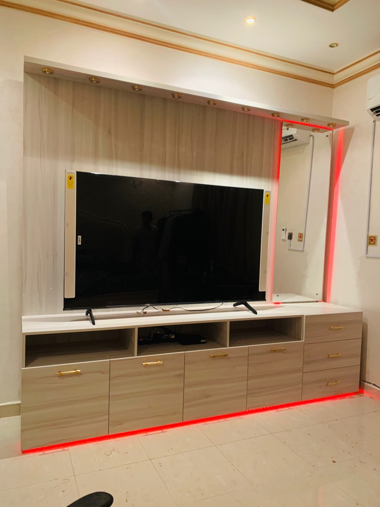 tv cupboard with  - 8