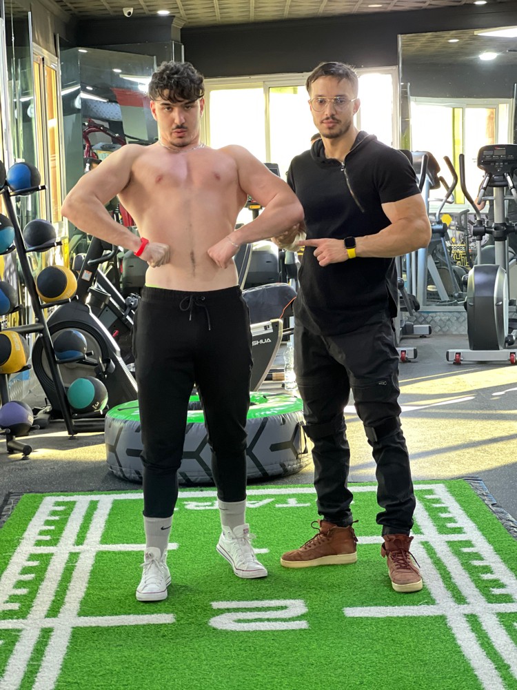 CERTIFIED FITNESS TRAINER - 8