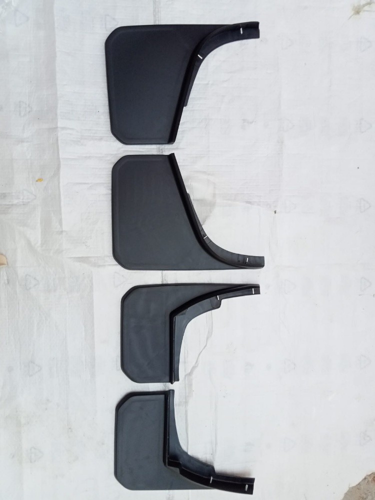 Defender spare parts - 4