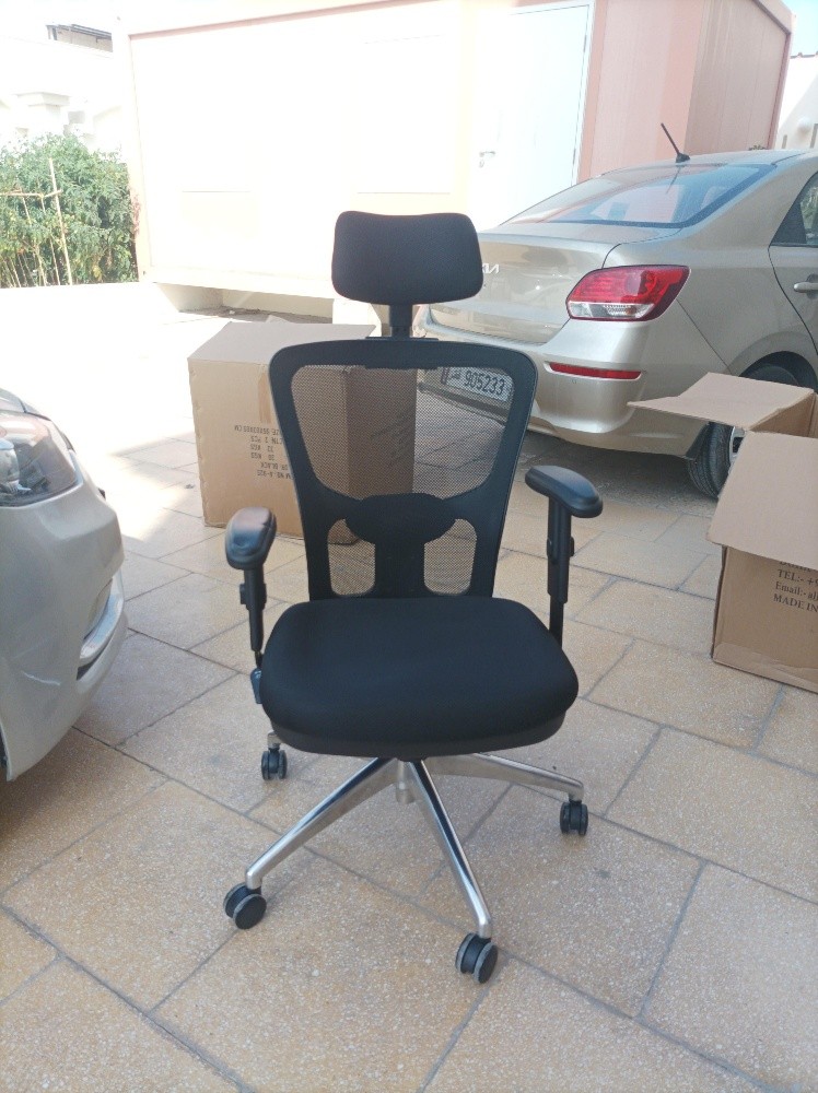 Manager office Chairs (brand new) - 2