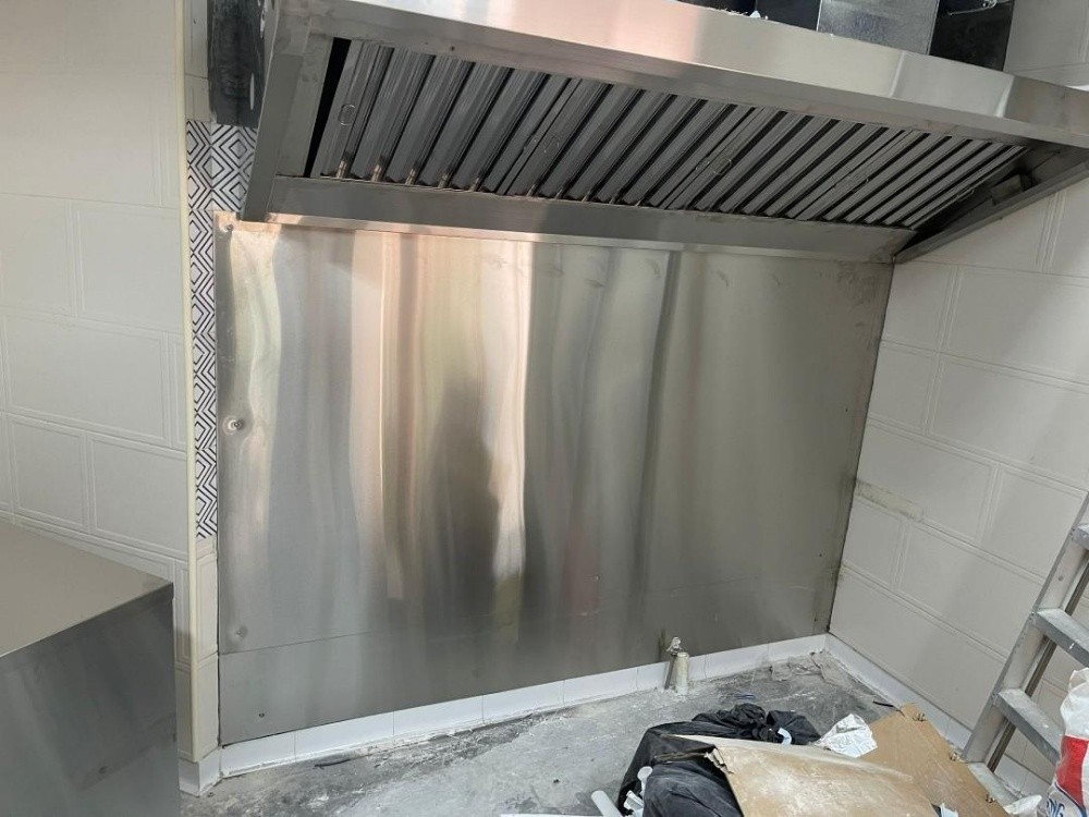 SS kitchen hood. - 12