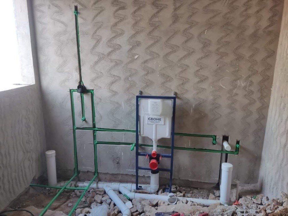 Building maintenance work - 6