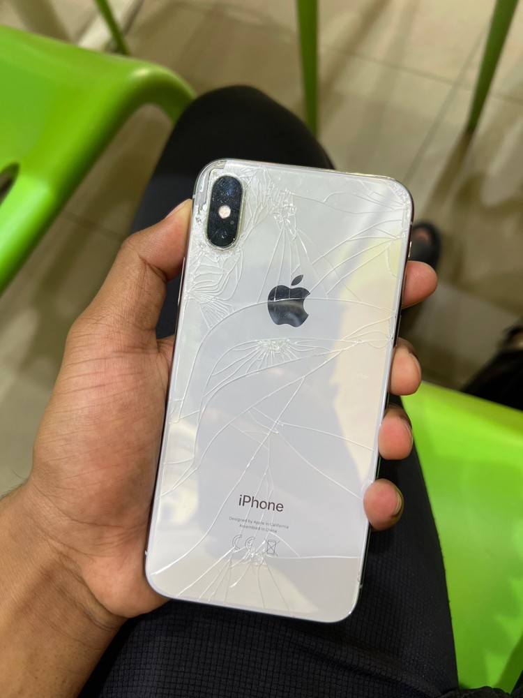 iPhone X - 4