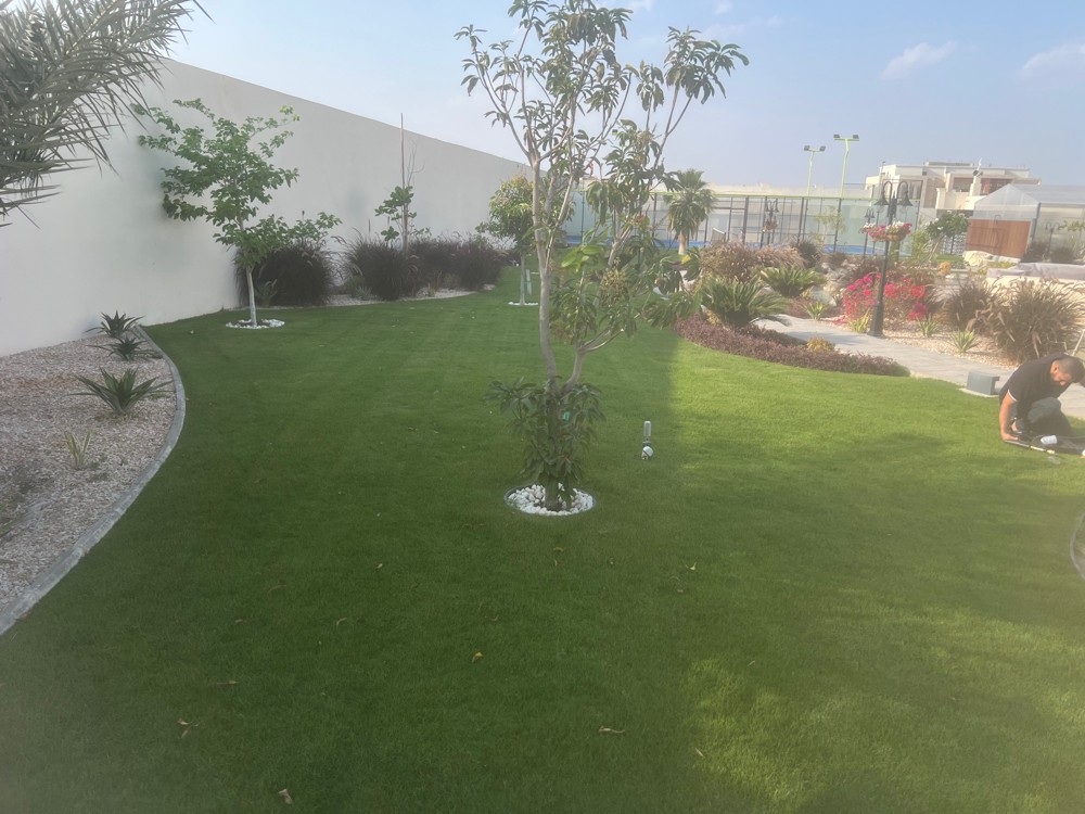 منسق حديق - 1