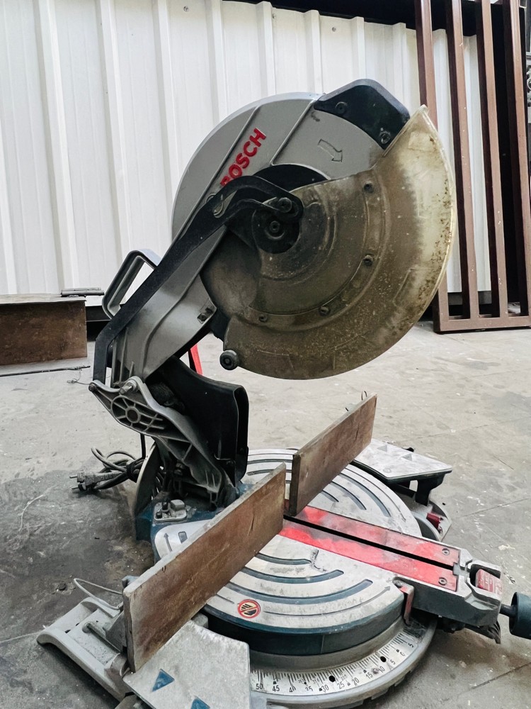 Aluminium cutter urgent sale - 4