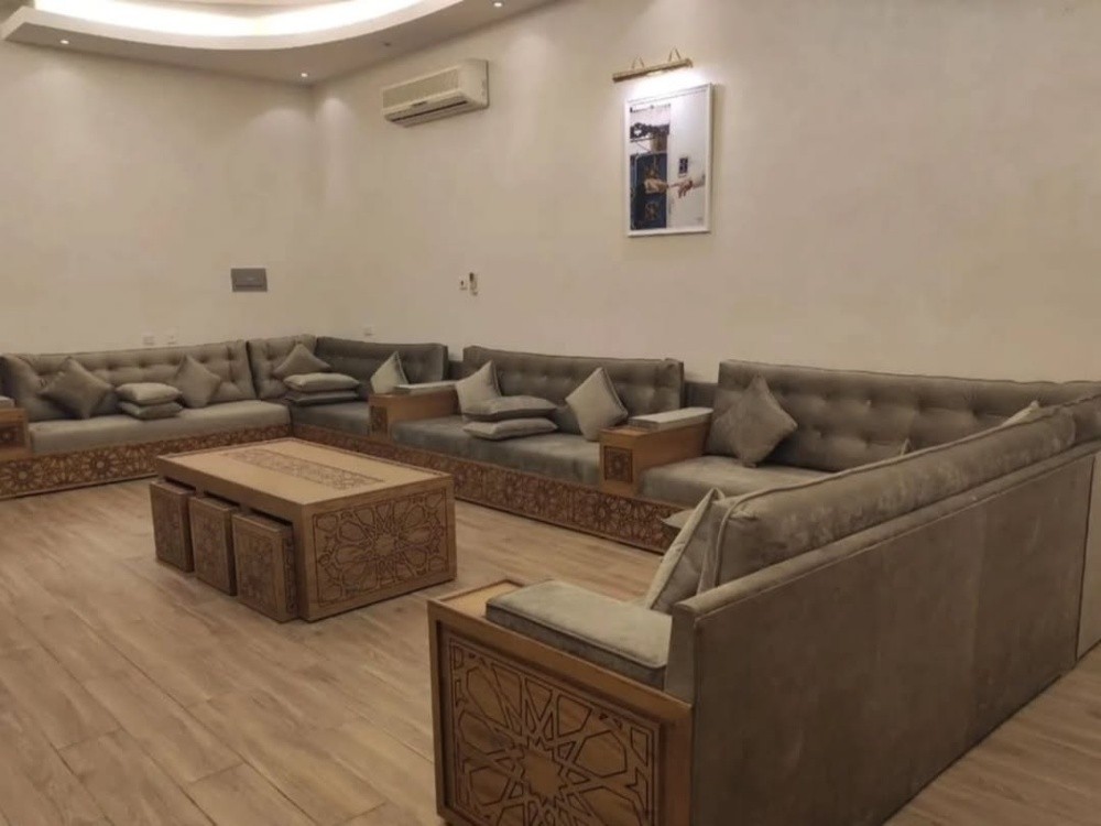 Majlis, sofa,Arodiya - 2