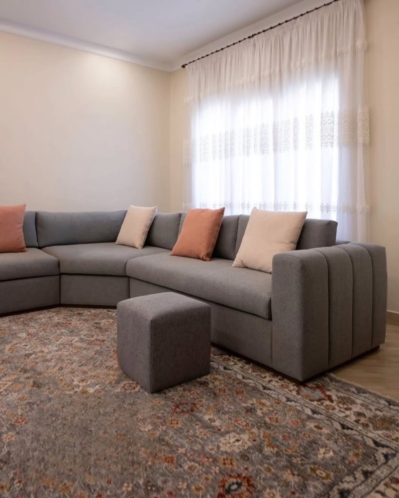Arabic majlis, Sofa - 9