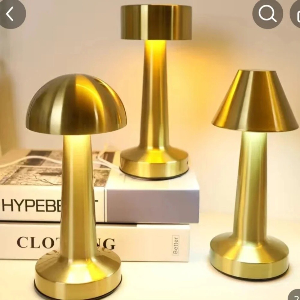 gold and selver tabel lump - 1