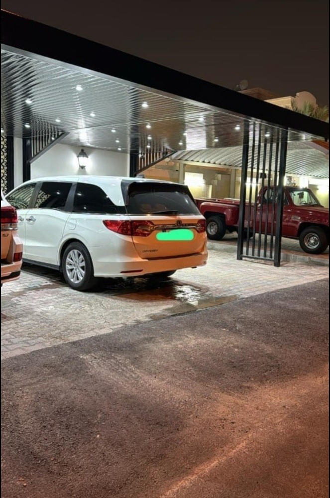 all welder working and parking - 16