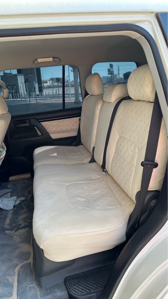 Land Cruiser 2011 G Standard  - 10