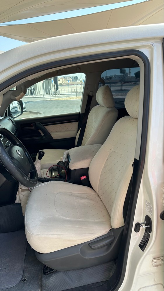 Land Cruiser 2011 G Standard  - 14