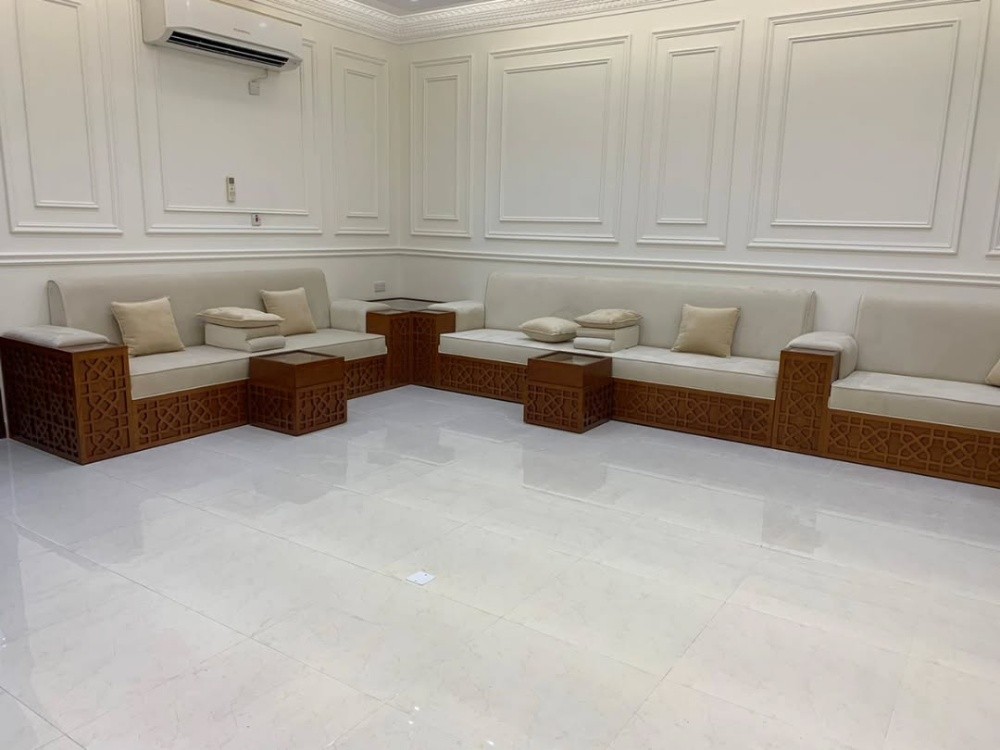 Sofa, Majlis - 7