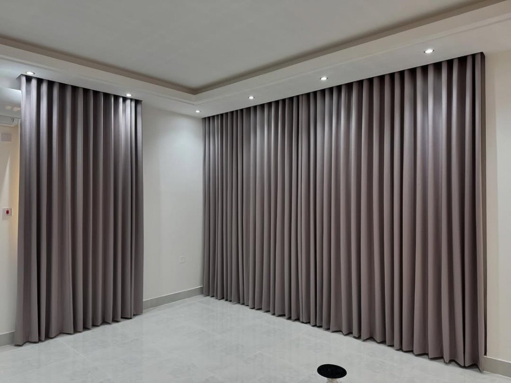 Curtain - 4