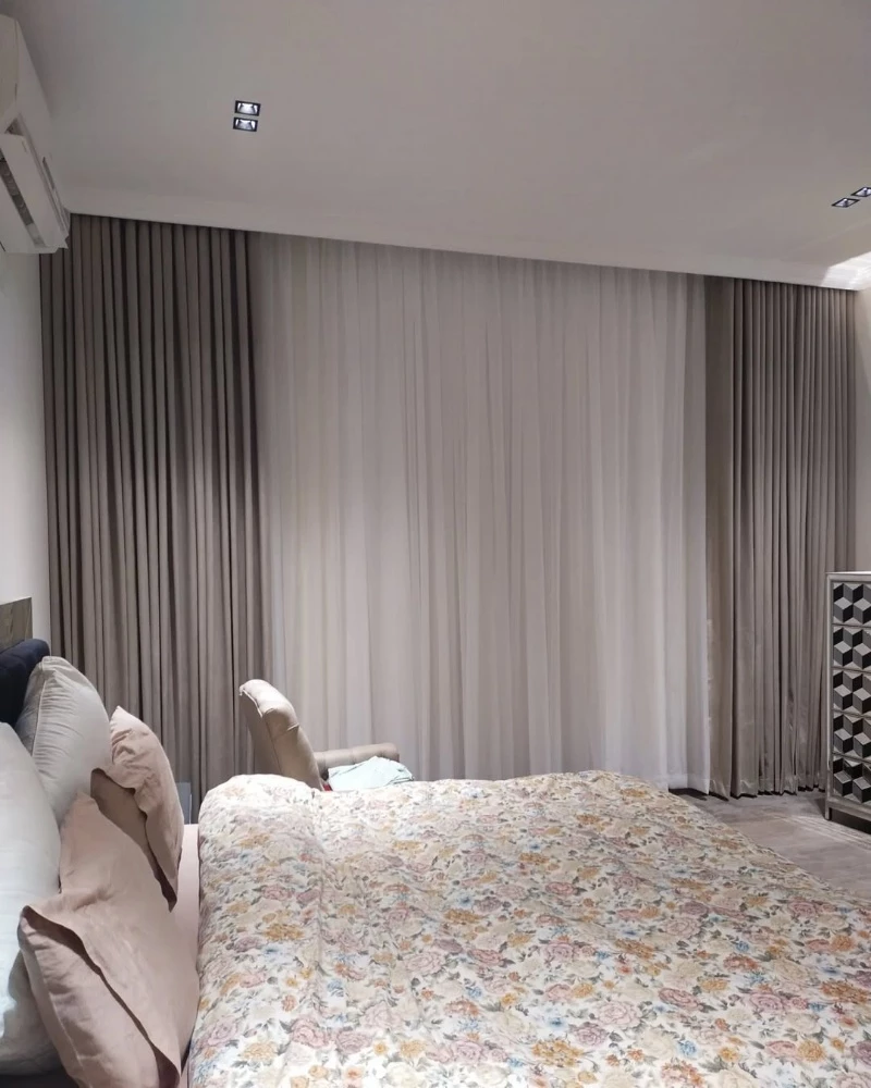 Curtain - 6