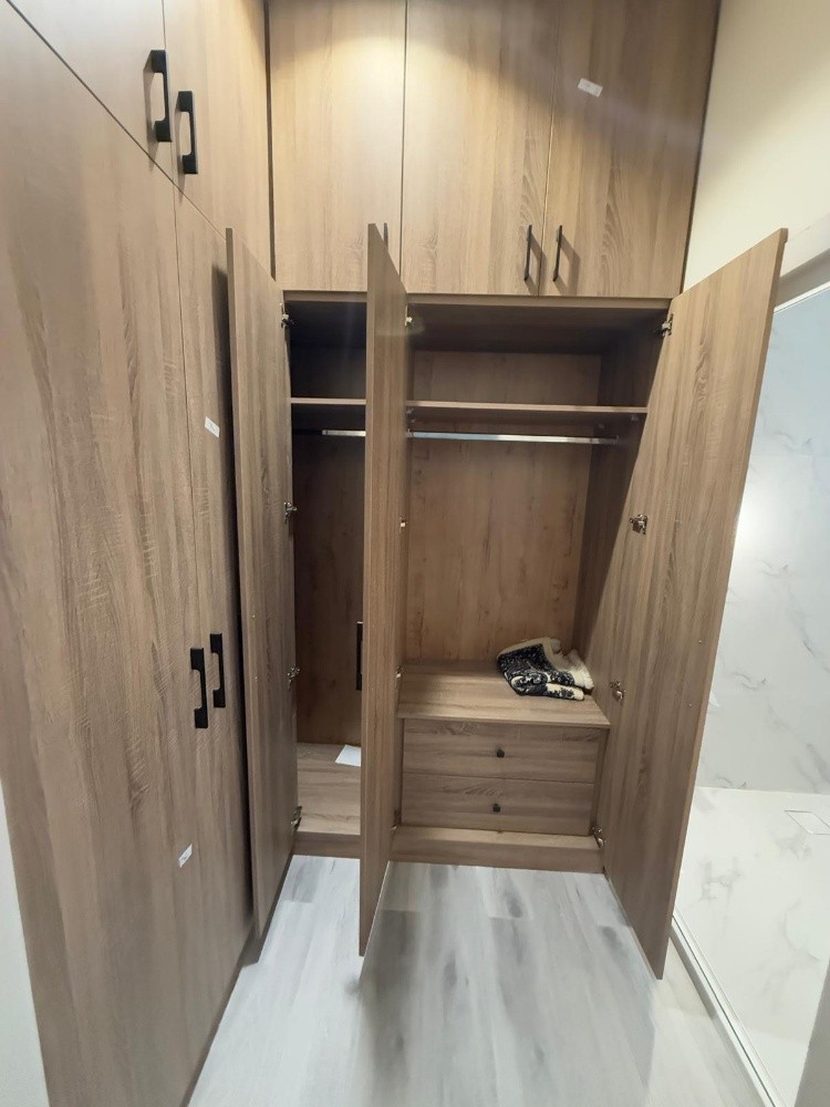 Bed & cabinet - 6