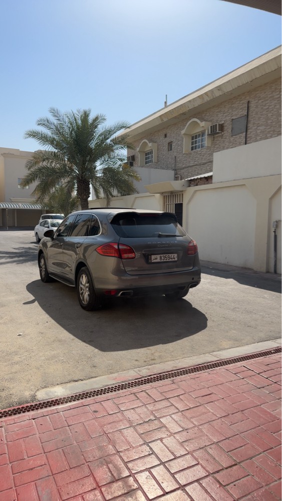 Porsche cayenne s 2012 - 1