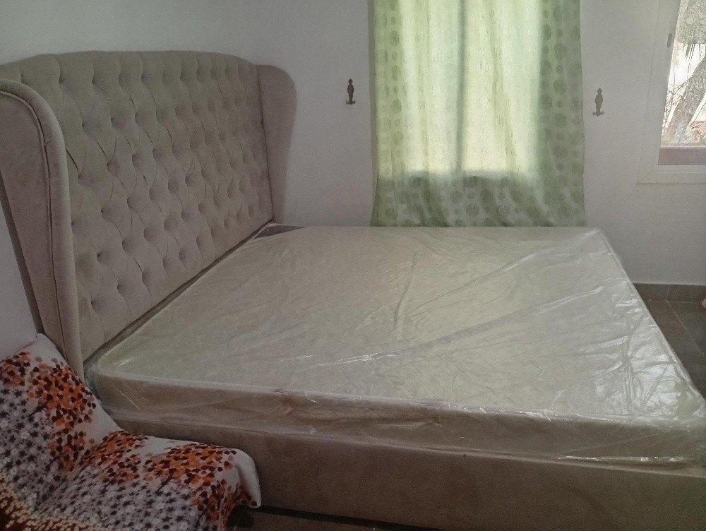 king bad with mattress - 2