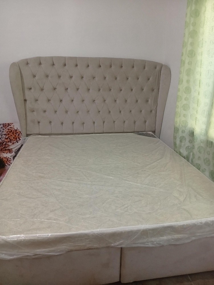 king bad with mattress - 1