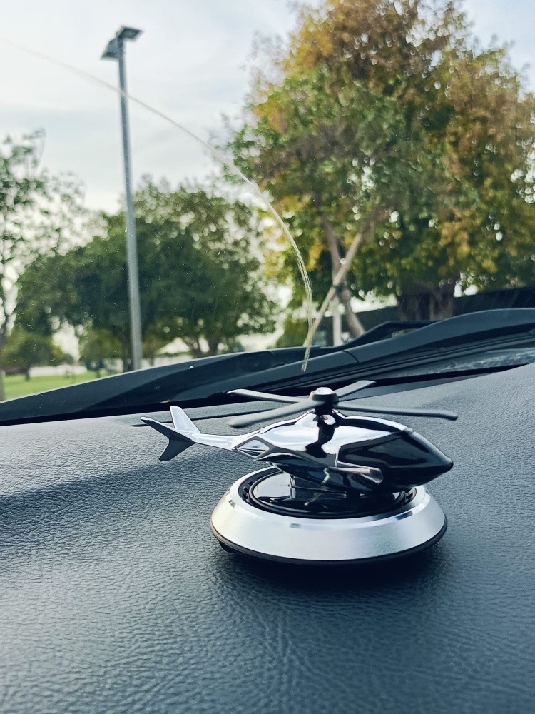 Car freshener works automatically - 3