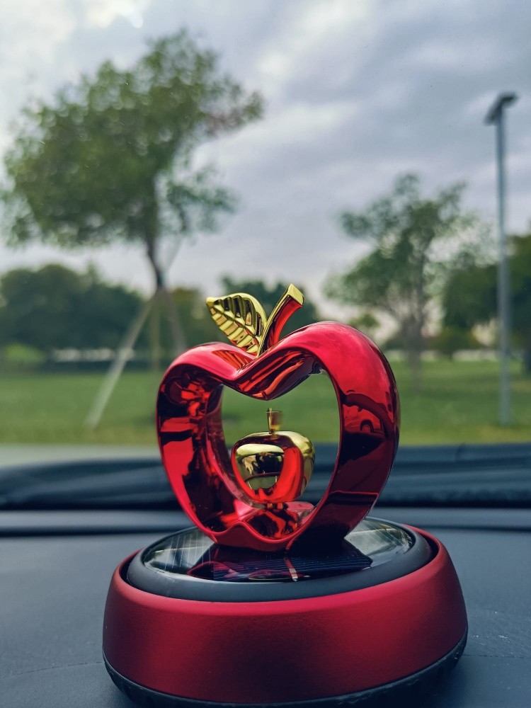 Car freshener works automatically - 1
