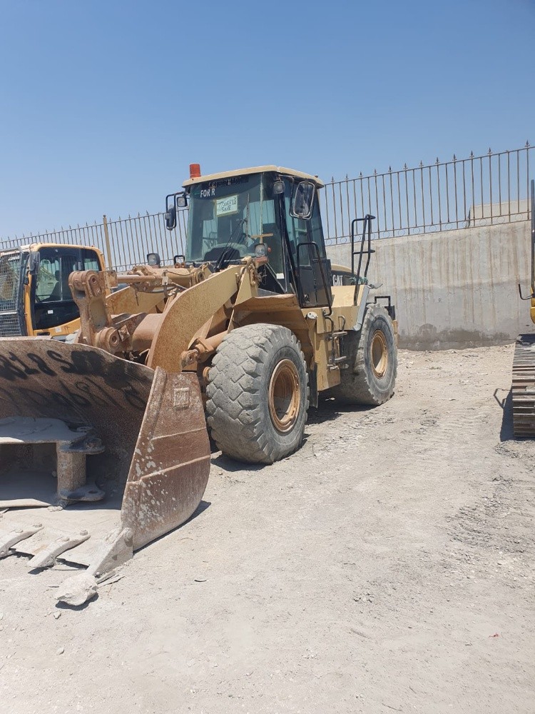 wheel loader - 1