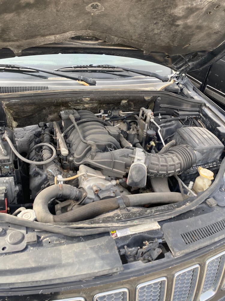 Grand Cherokee srt2012 parts only - 5