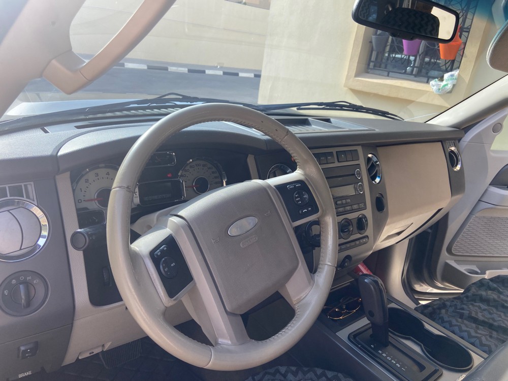Ford Expedition - 10