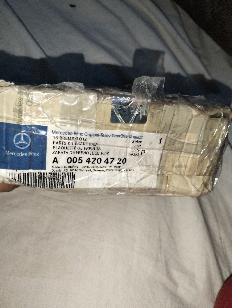 Mercedes Benz E class brakes pads - 2