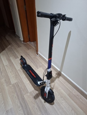 Aprilia Esrz eScooter - 1