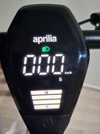 Aprilia Esrz eScooter - 12