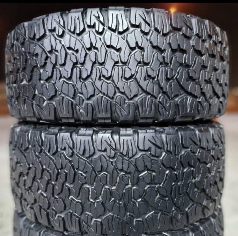 315/70/17#Bfgoodrich tyre - 1