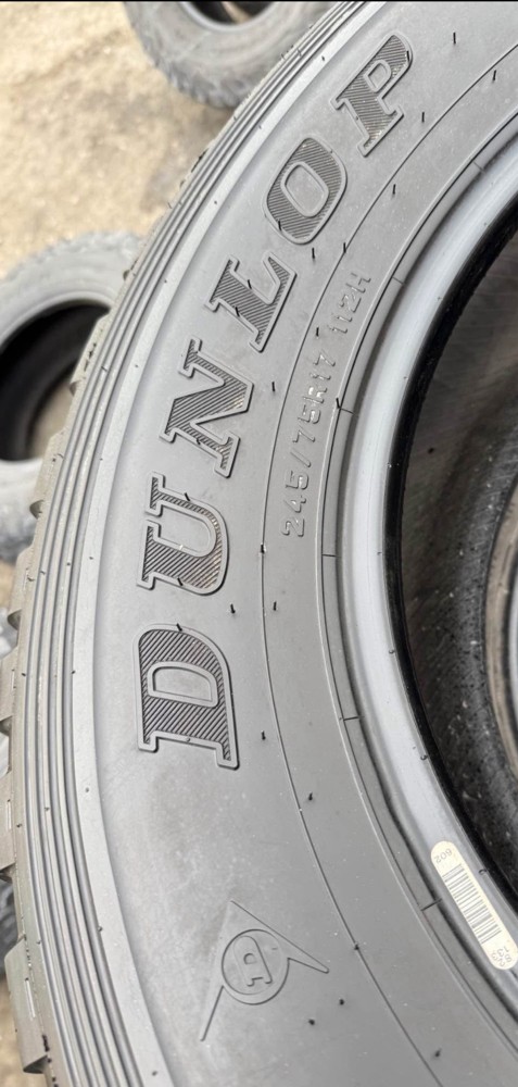 245/75/17#Dunlop Tyre - 2