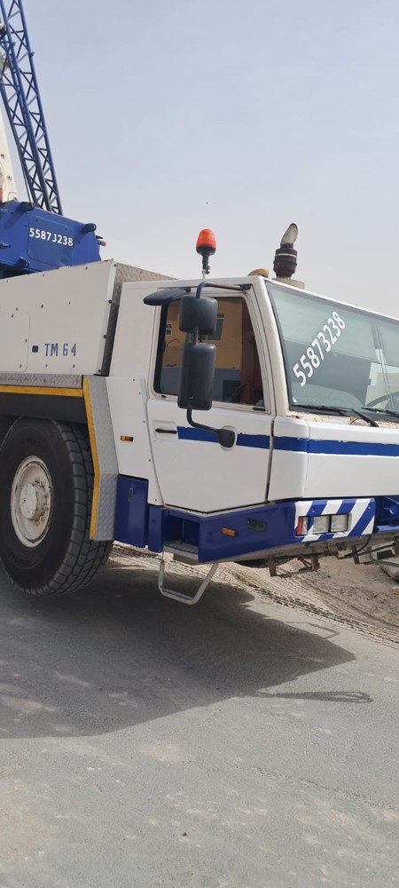 TADANO 220-Ton - 2