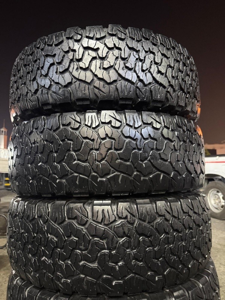 285/70/17 " BF Goodrich tyre" - 1
