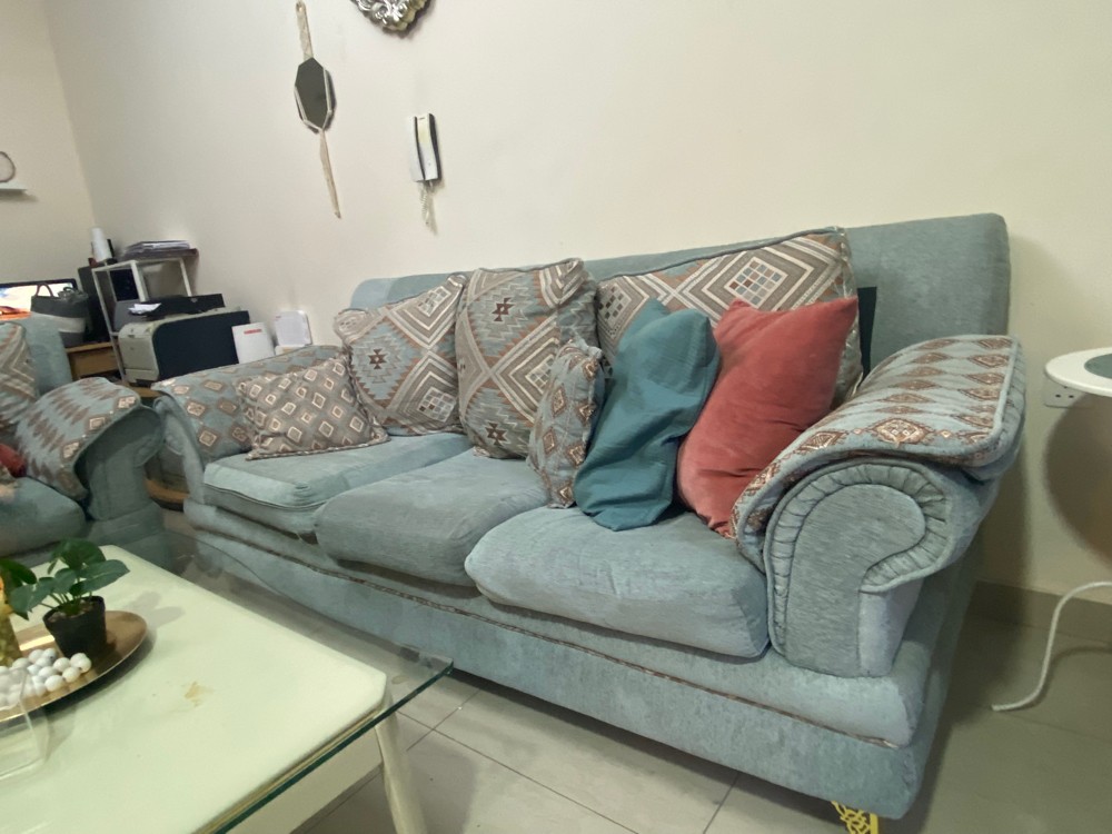 A set of sofas - 2
