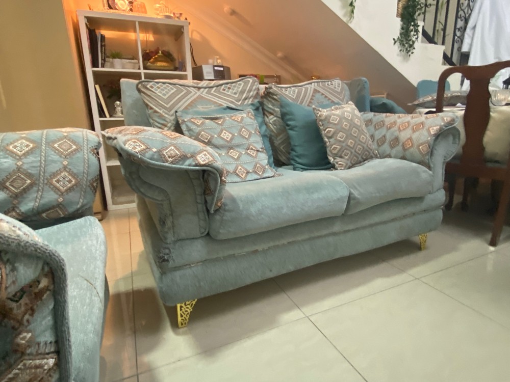 A set of sofas - 5
