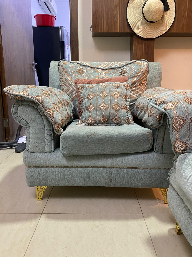A set of sofas - 7