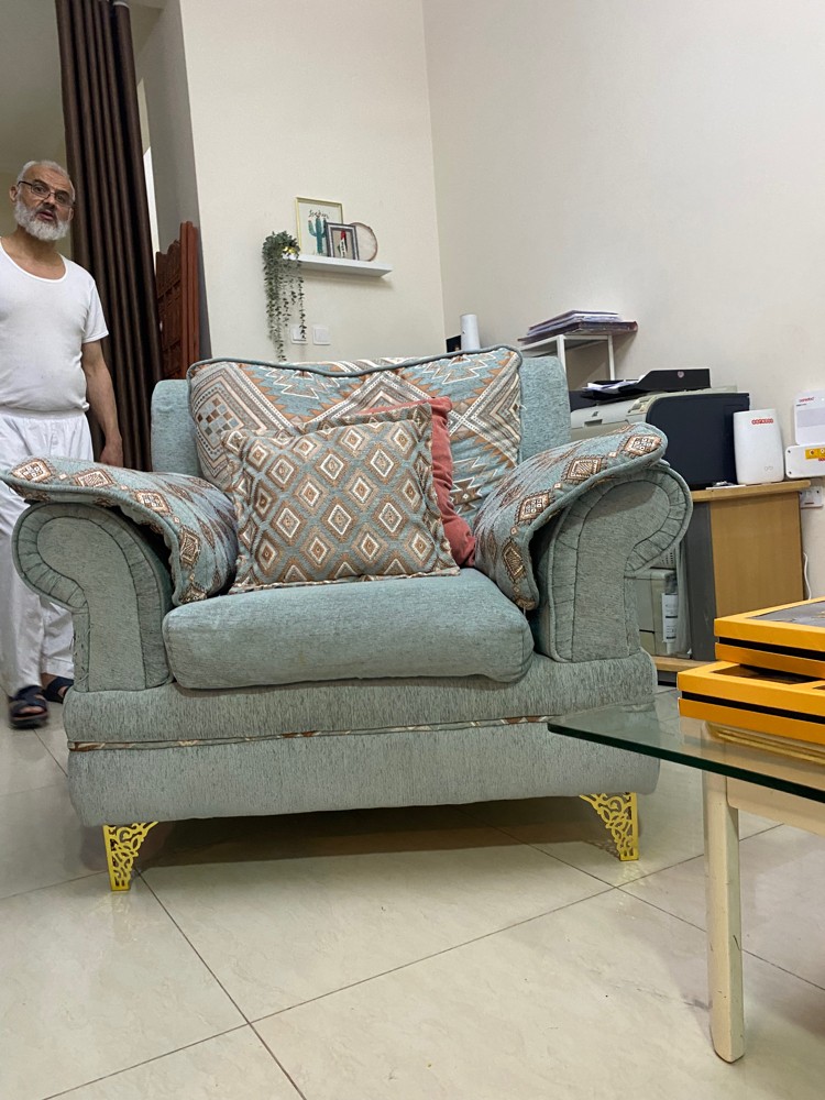 A set of sofas - 4