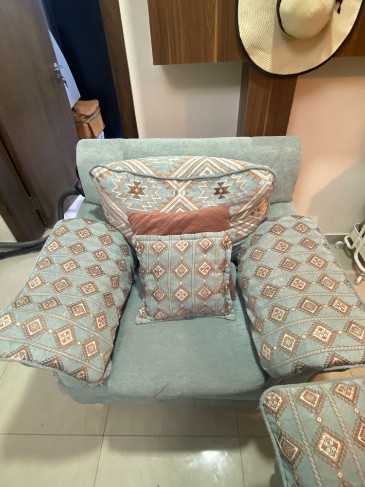 A set of sofas - 6
