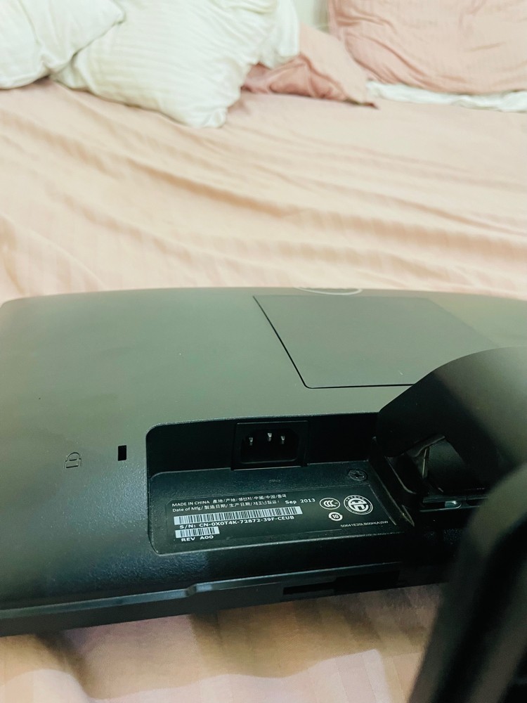 Dell Monitor - 4