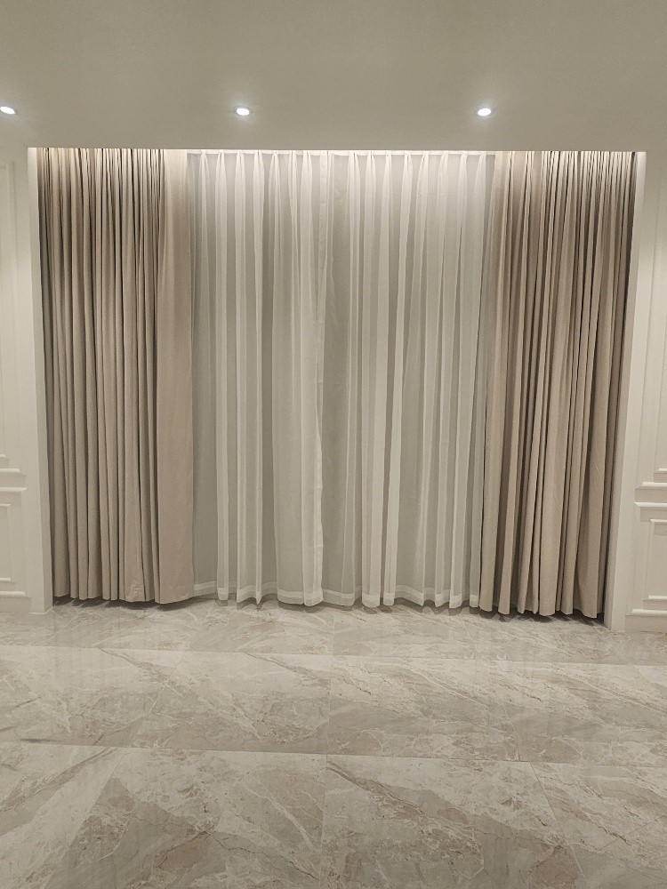 curtains and carper sofa wallpaper - 6